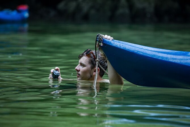 Kayaking at Lan Ha Bay - Who should book this kayaking day on Lan Ha Bay
