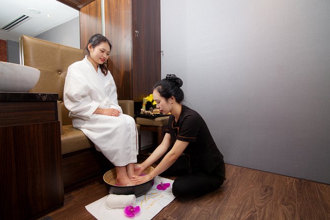 L’essence Relaxation Package for Lady: 240’ - The treatment flow: from scrub and wrap to warm soak