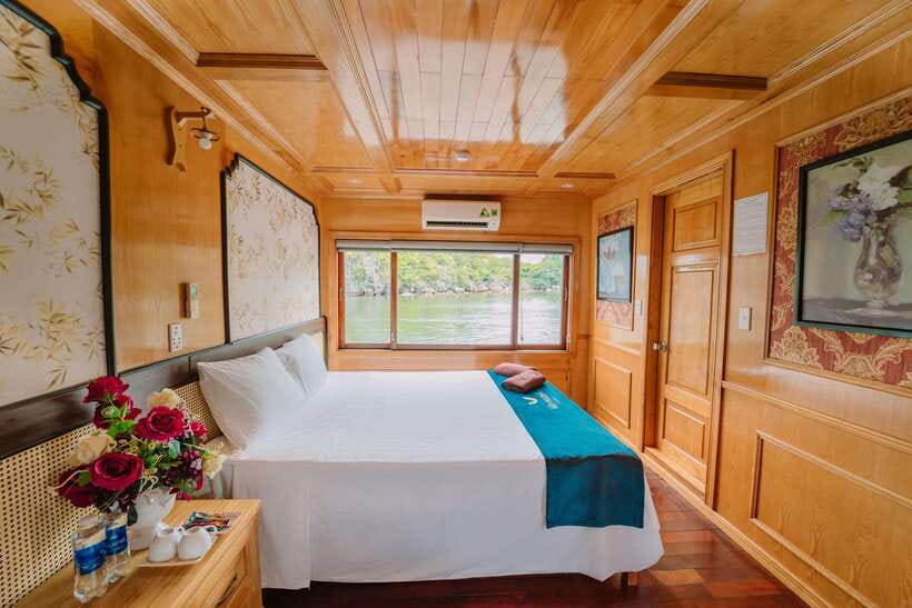 Lan Ha Bay: 2-Day Cruise with Meals, Activities and Pickup - Getting from Hanoi Old Quarter to Beo Harbour (Cat Ba) without chaos