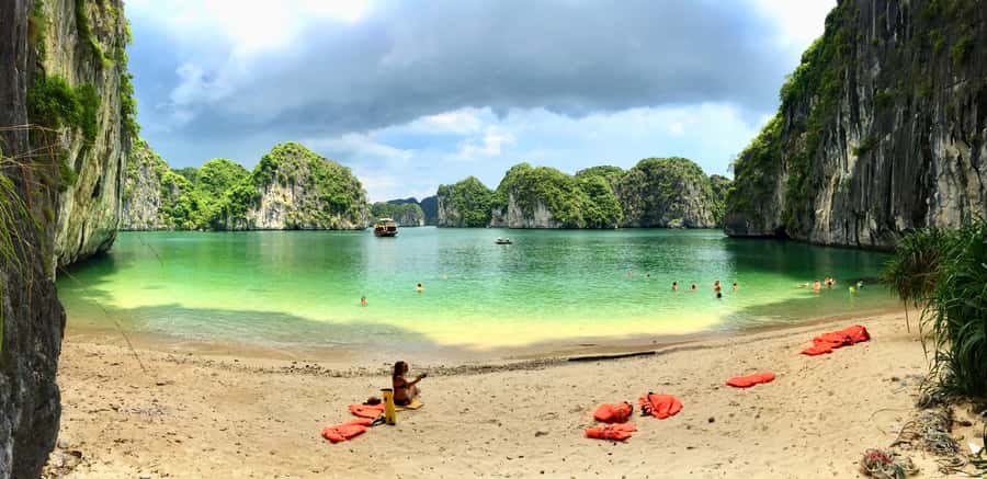 Lan Ha bay cruise and kayak (small group guaranteed) - Sunset on the water, plus the ride back to Cat Ba