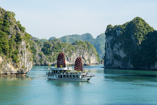 Lan Ha Bay Day Tour from Cat Ba Island - Serenity Premium Cruises - Getting picked up in Cat Ba Town without the headache
