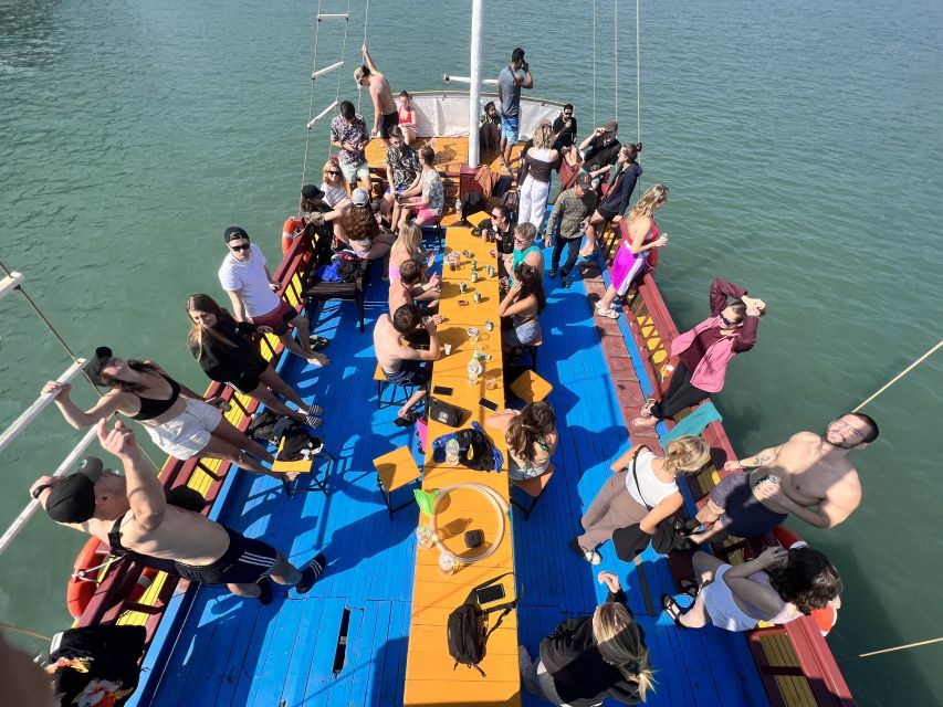 Lan Ha Bay - Kayaking 1 Day on cruise - Southern Ha Long Bay Sailing, with Arch Formations and Villages