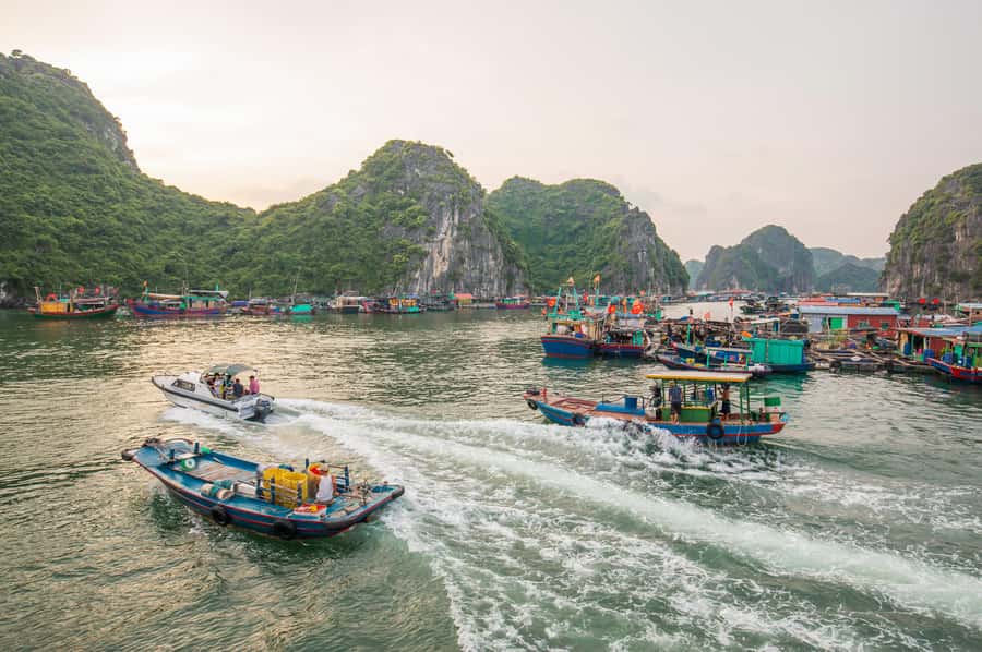 Lan Ha Bay - Kayaking 1 Day on cruise - Ba Trai Dao Beach at 14:30, Plus the Temple Beach Area