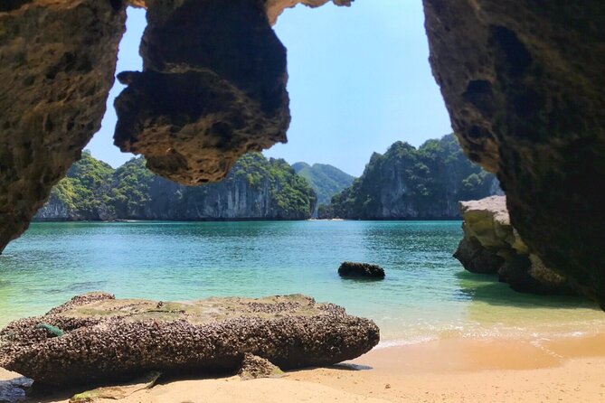 Lan Ha - Ha Long Bay - Dau Be island 2D/1N from Cat Ba in less touristy areas. - Why Starting From Cat Ba Changes Everything