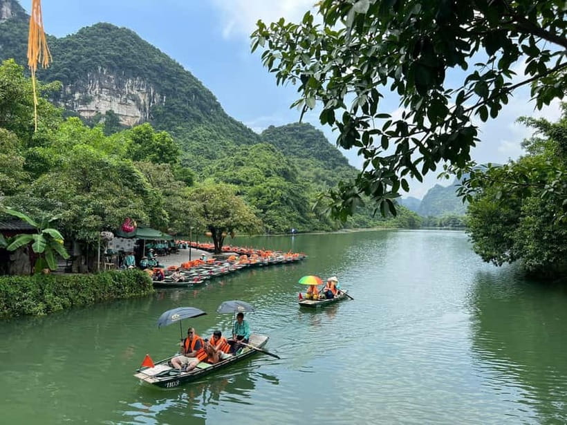 Luxury Limousine Tour: Hoa Lu, Trang An/Tam Coc & Mua Cave - Ninh Binh in a limousine: what you gain for $42