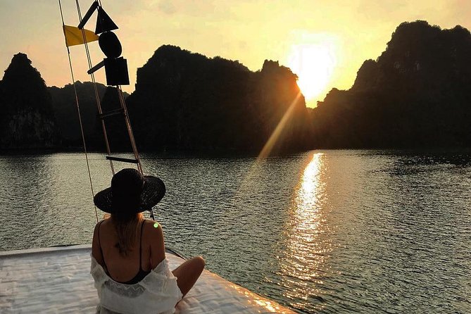 Magical Sunset and Evening with glowing plankton by Cat Ba Local - Timing and Group Size: The Relaxed Plan With One Common Catch