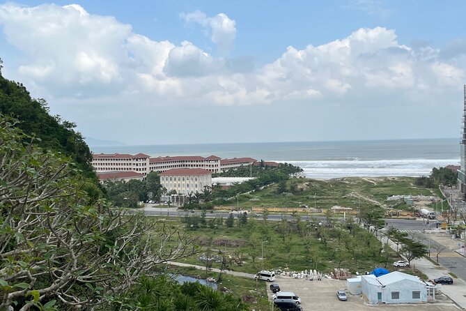 Marble mountain and Linh Ung temple from Da Nang/ Hoi An (4 hour) - Marble Mountains caves and tunnels, plus the five-elements theme
