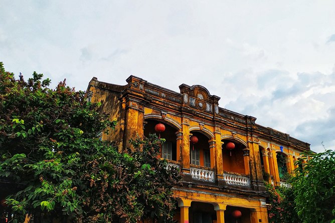 Marble Mountain - Hoi An Ancient Town Sunset Private Tour - Getting picked up in Da Nang, then riding in comfort