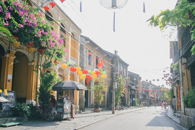 Marble Mountains - Hoi An Ancient Town Sunset Daily Ingroup Tour - Hoi An Ancient Town after dark: lantern streets and key heritage stops