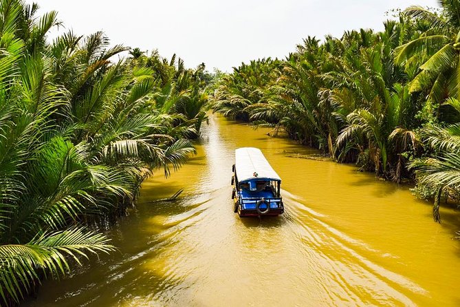 Mekong Delta & Cai Rang Floating Market 2-Day Tour from HCMC - 10 Vo Ancient House and the bánh xèo cooking moment