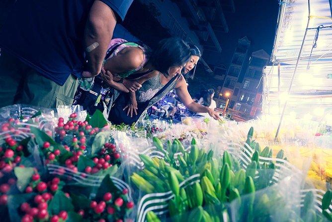 Morning Saigon Unseen+Street Food Tour with Ao Dai Riders Option - Ho Thi Ky Flower Market: Saigon as a flower trading hub