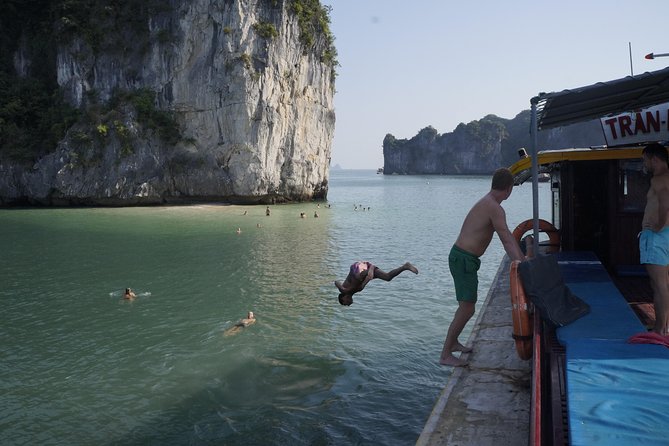 Most favorite full day boat tour with kayaking in Lan Ha bay, Ha Long bay - How weather affects your day, and how to decide quickly