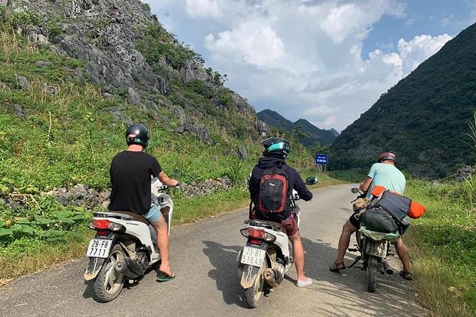 Motorbike 4 Days Ha Giang Loop Tours - Day 4: Ma Pi Leng Pass, viewpoints like Hand of God, and the ride back to Hà Giang