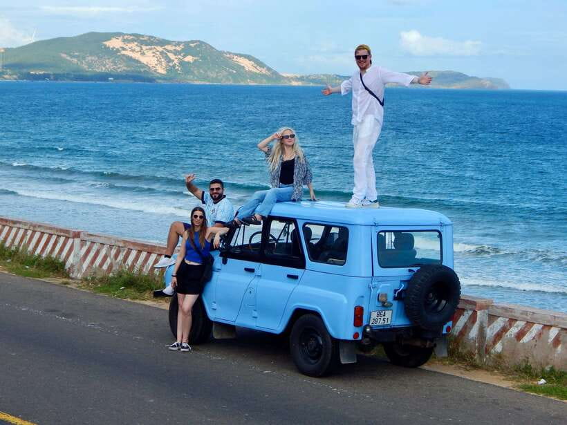 Mui Ne: Best Private Sand Dunes Jeep Tour at Sunrise/Sunset - Choosing Sunrise or Sunset at Mũi Né’s dunes