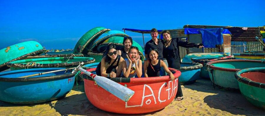 Mui Ne: Sand Dunes Jeep Tour with Friendly English Guide - Jeep logistics that actually matter for comfort and timing