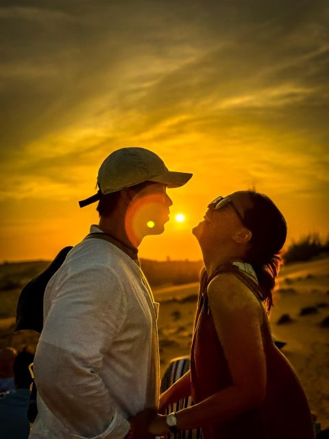 Mui Ne: Sand Dunes Jeep Tour with Friendly English Guide - How to time photos, avoid crowds, and stay comfortable