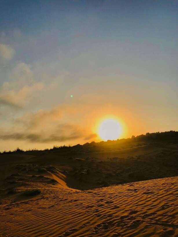 Mui Ne: Sunrise or Sunset Jeep Tour & Quad Bike With Driver - White Sand Dunes at Sunrise: the View from the Top
