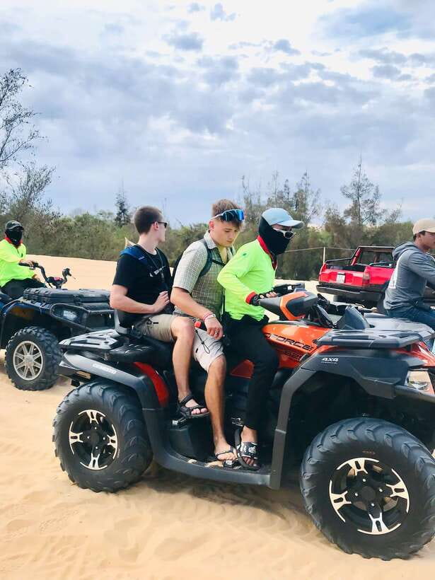 Mui Ne: Sunrise or Sunset Jeep Tour & Quad Bike With Driver - 4 Hours of Power: Timing, Pickup, and How the Day Flows