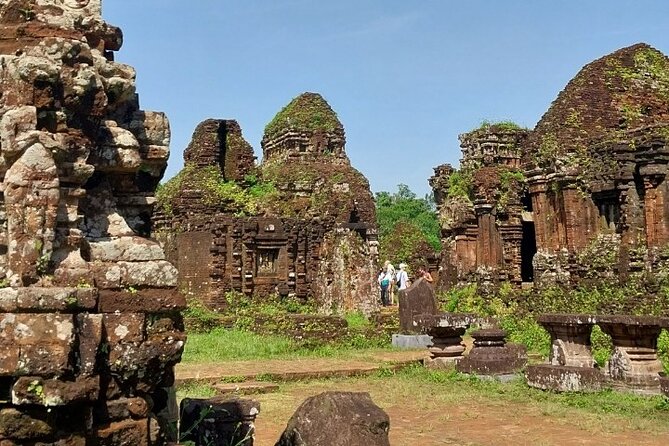 My Son Sanctuary Morning Tour & Early Morning with Boat Trip - Breakfast and lunch: My Quang noodles and fruit, planned well