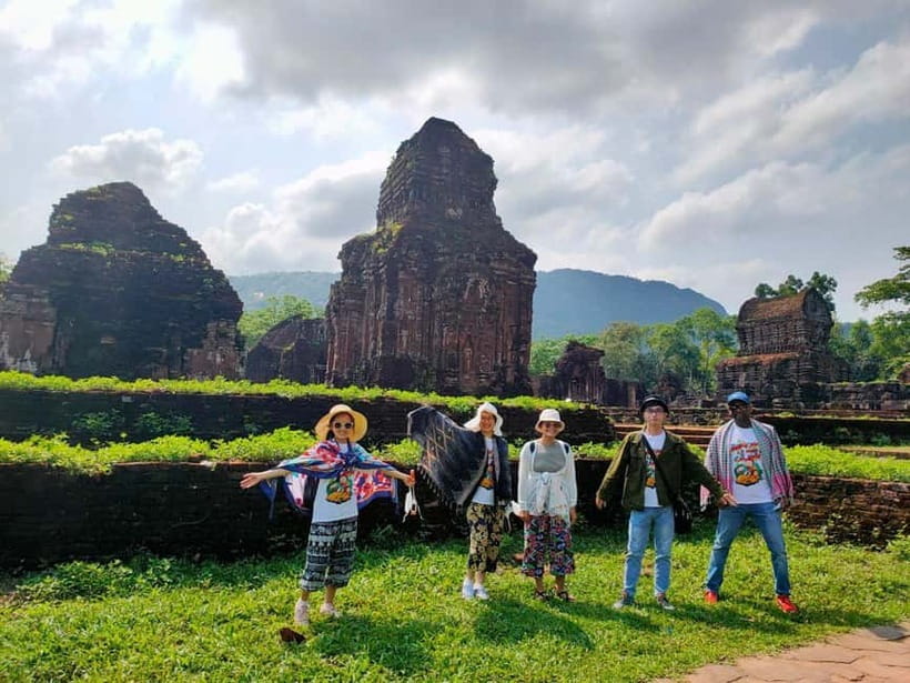 MY SON SANCTUARY - RICE PAPER MAKING DELUXE TOUR FROM DANANG - Getting to and from Da Nang: pickup options and the 110 km round trip