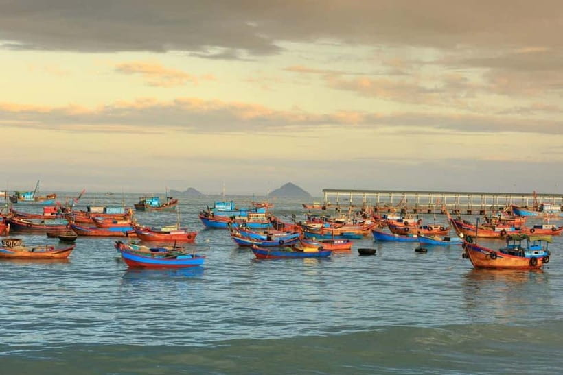 Nha Trang: 3 Islands Tour with Mud or Beach Fun - Hon Tam Island choice: beach relaxation or mineral mud bath