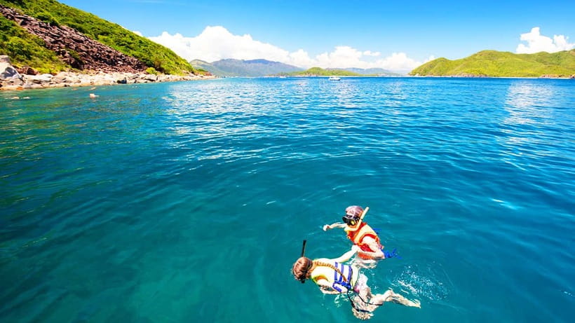 Nha Trang: Best Seller of Luxury Nha Trang Island Discovery - Getting picked up at Yasaka Saigon and reaching Vinh Truong Port