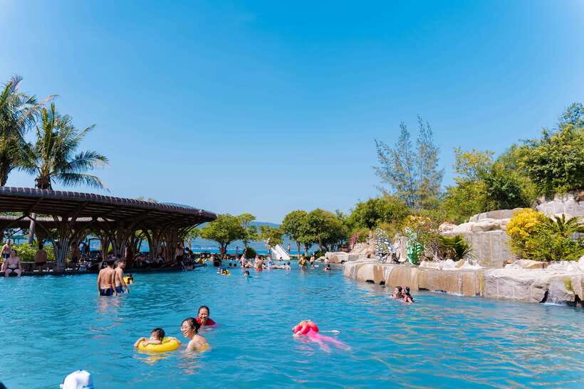 Nha Trang: Deluxe Ocean Snorkeling Tour with BBQ & Mud Bath - Speedboat cruise and the pace of the day