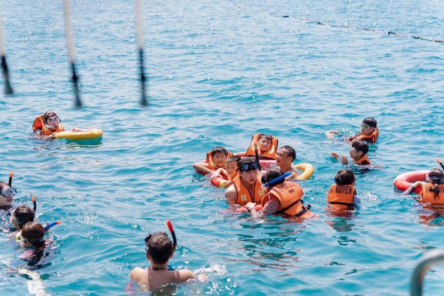 Nha Trang: Hopping Tour, Snorkeling, Boat Party, & BBQ Lunch - Tranh Beach Free Time: Sun Loungers and Water Games