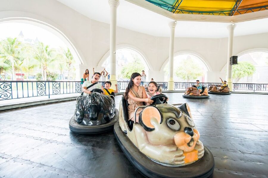 Nha Trang: VinWonders Entry Ticket with Optional Cable Car - Why VinWonders Nha Trang Feels Like a Full-Day Playground