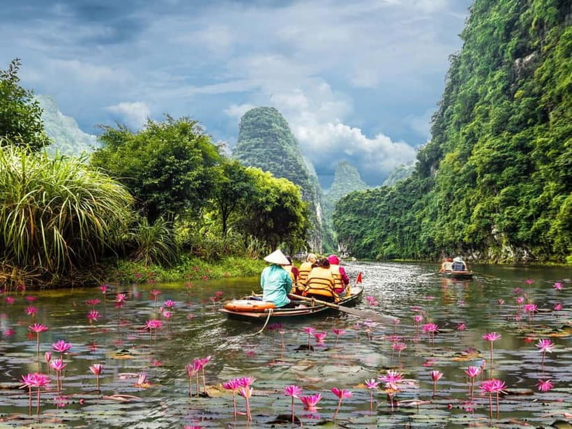 Ninh Binh Cycling Tour: Tam Coc Boat, Mua Cave & Rural Life - Key highlights at a glance