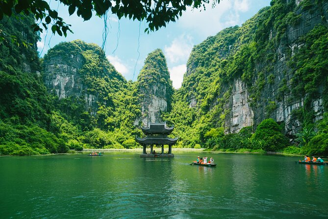 Ninh Binh Day Trip: Hoa Lu-Trang An/Tam Coc-Mua Cave-Cycling-Boat - Lunch timing: fueling up without wrecking the day