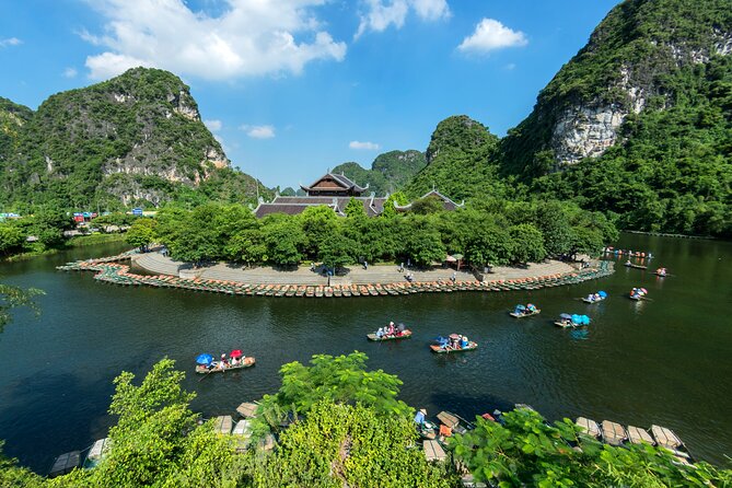 Ninh Binh Day Trip: Hoa Lu-Trang An/Tam Coc-Mua Cave-Cycling-Boat - Trang An boat tour: grotto time that feels like a movie