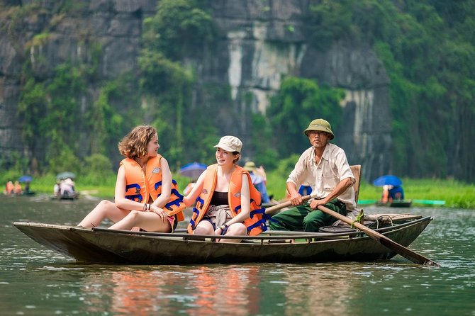 Ninh Binh Full-Day Tour from Hanoi to Hoa Lu, Tam Coc & Mua Cave Via Boat & Bike - Bike past villages and reset at the homestay cafe