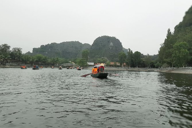 Ninh Binh Full-Day Tour from Hanoi to Hoa Lu, Tam Coc & Mua Cave Via Boat & Bike - Mua Cave: nearly 500 steps to the Lying Dragon viewpoint