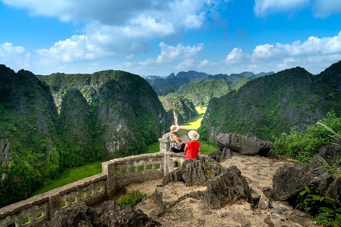 Ninh Binh Highlights Hoa Lu/Bai Dinh-Trang An/ Tam Coc- Mua Cave - Why this Ninh Binh day trip feels easier than DIY