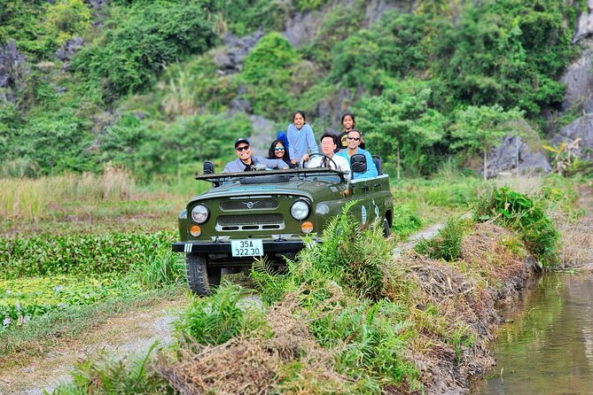 Ninh Binh HIGHTLIGHT & HIDDEN GEM Tour From Hanoi: Skip-The-Line - Hoa Lu Ancient Capital: Dinh and Le dynasties in plain view