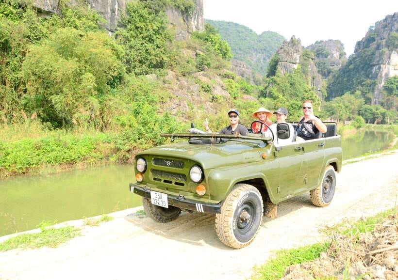 Ninh Binh Jeep tour:2 hours visit Bich Dong, Thai Vi temple - Thai Vi Temple: a quieter kind of sightseeing stop