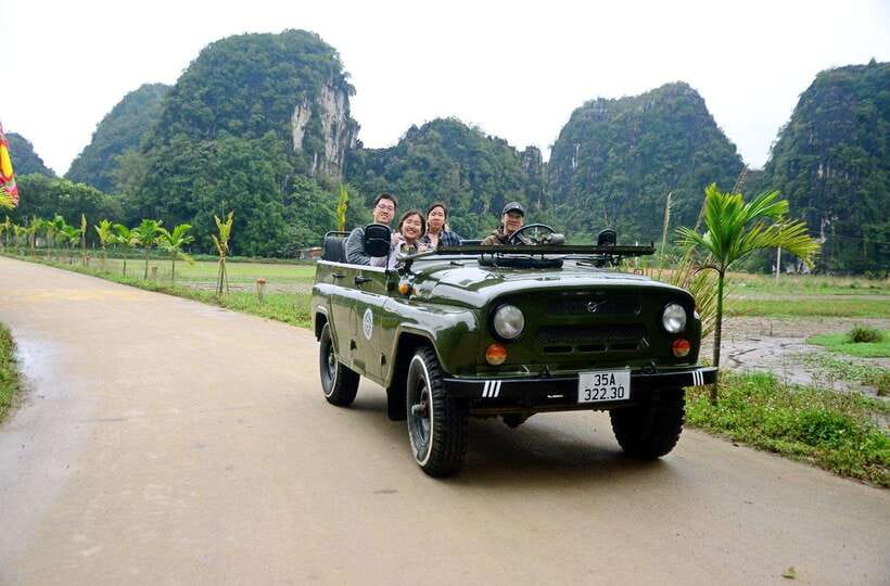 Ninh Binh Jeep tour:2 hours visit Bich Dong, Thai Vi temple - Pickup in the Hoa Lu district, then straight onto back roads