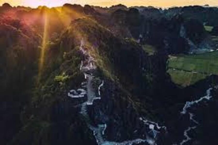 Ninh Binh Sunset Tour And Visit Hoa Lu Walking Town At Night - What to bring so the night is comfortable and stress-free
