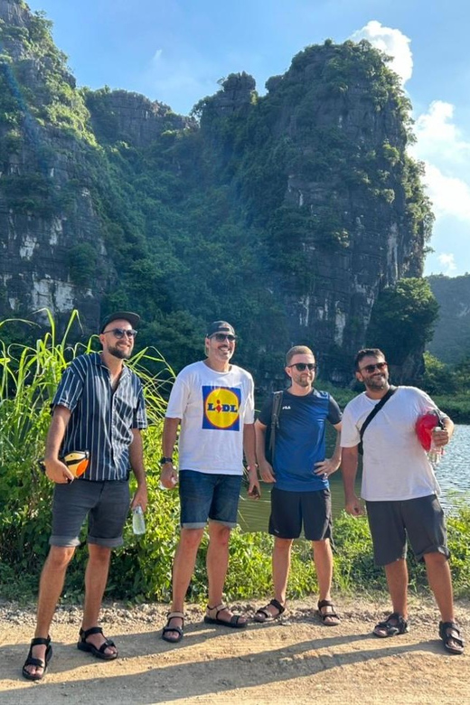 Ninh Binh Sunset Tour And Visit Hoa Lu Walking Town At Night - The timing works well if you like structure