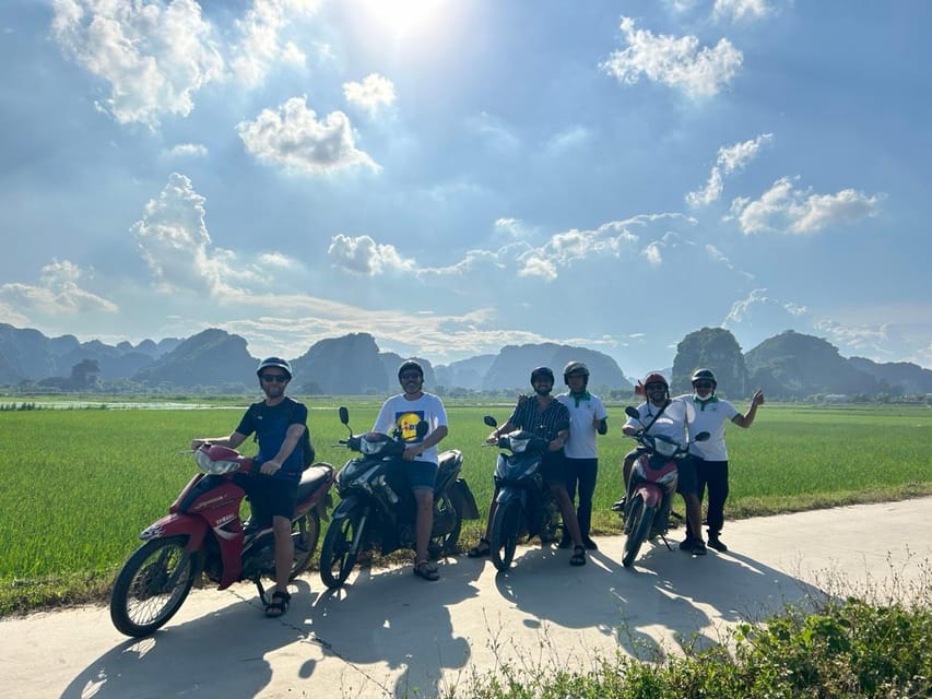 Ninh Binh Sunset Tour And Visit Hoa Lu Walking Town At Night - Sunset at Mua Cave viewpoint (Hang Mua): the payoff and the reality check