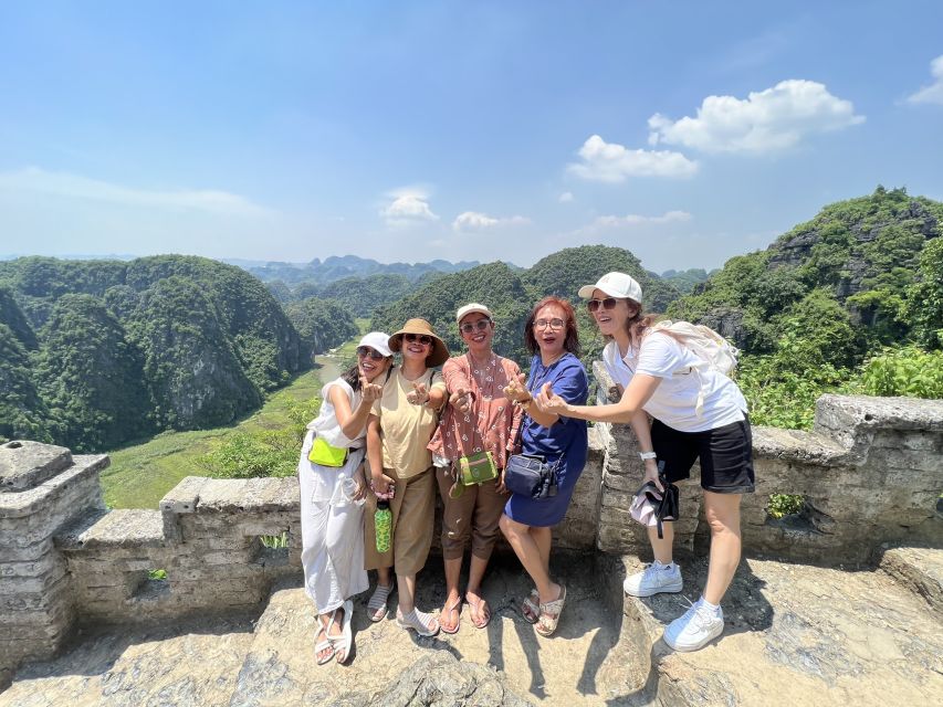 Ninh Binh Tour: Full-Day Hoa Lu and Tam Coc Boat Tour - Buffet lunch at a local restaurant: what you’ll actually find