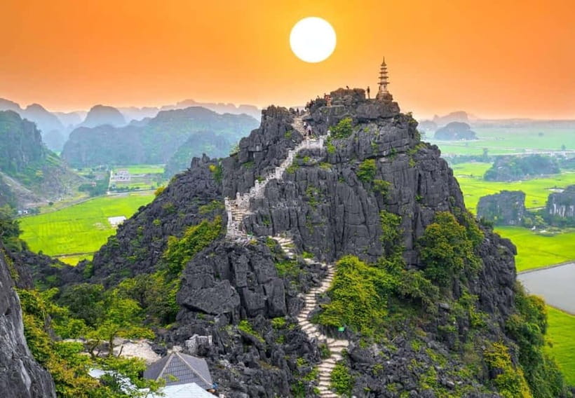 Ninh Binh: Trang An Boat Ride, Bich Dong & Mua Cave Sunset - Getting There: Hotel Pickup and Two Ride Styles