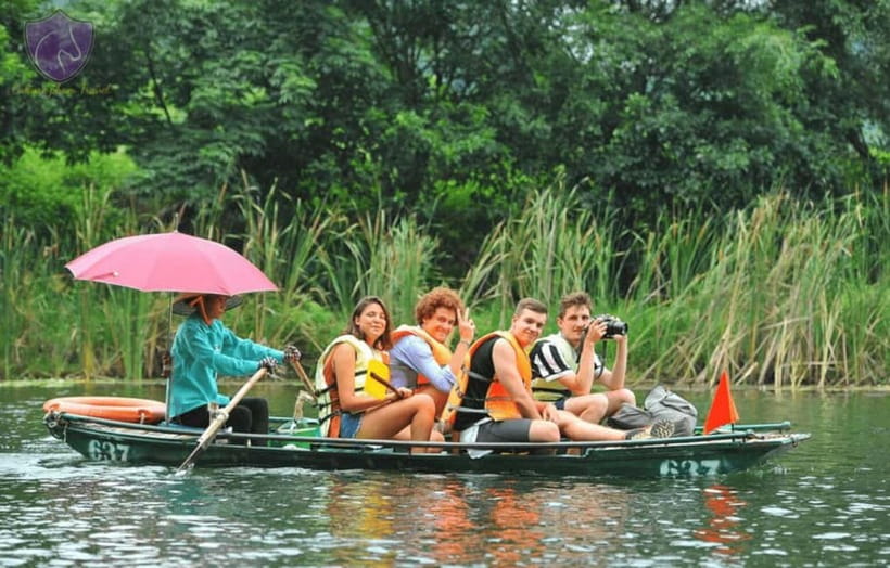 Ninh Binh: Trang An Boat Ride, Bich Dong & Mua Cave Sunset - Bich Dong Pagoda: Three Levels of Quiet Views