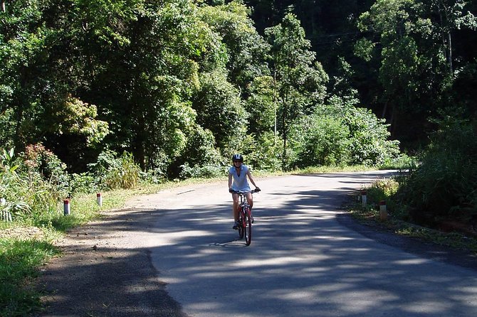One day bike from Da Lat to Mui Ne - Picnic lunch and purified water: fuel that keeps the day pleasant