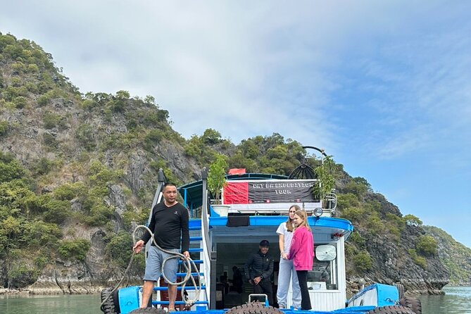 One Day Lan Ha Bay with Cat Ba Expedition Tour - Bãi tắm Vạn Bội beach time for walking and clear-water photos