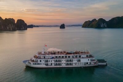 Paradise Elegance Cruise 3 days 2 nights Halong Bay Tour