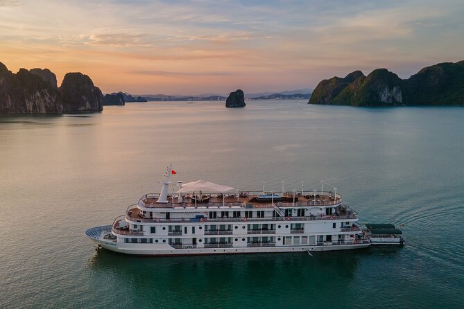 Paradise Elegance Cruise 3 days 2 nights Halong Bay Tour - Dining on board: what included meals really mean for your day