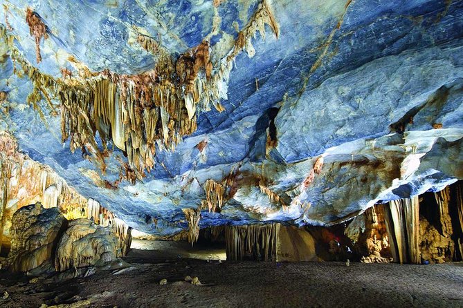Phong Nha Cave - Paradise Cave Small Group Tour: All Inclusive - Phong Nha-Ke Bang National Park lunch stop: quick fuel, not a culinary mission