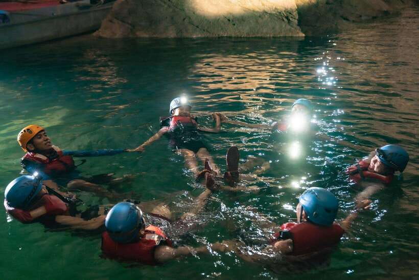 Phong Nha: Phong Nha Cave Expedition 4.5 km by Kayak - Gear, Comfort Tips, and What to Bring So You Don’t Regret It